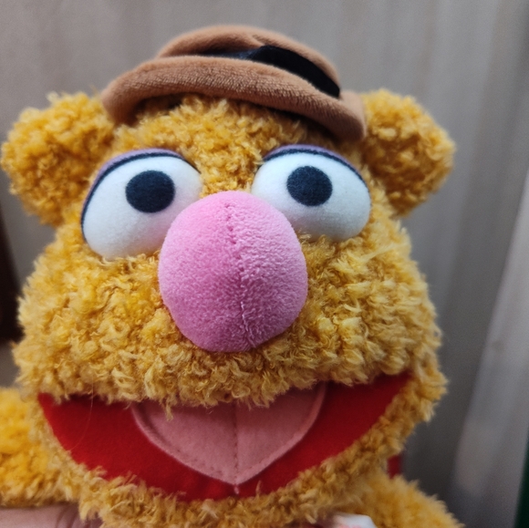 Disney Store Muppets Most Wanted Fozzie Bear Plush Sutffed Animal Doll 16" Tall - Picture 5 of 5